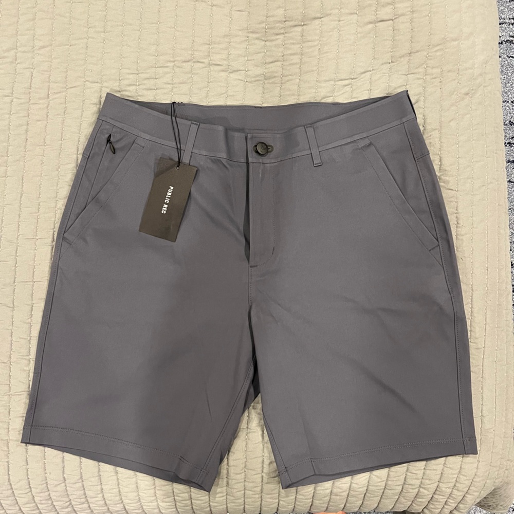 NWT Public Rec Workday Short 2.0          Stylish Gray Flat Front Men's Shorts